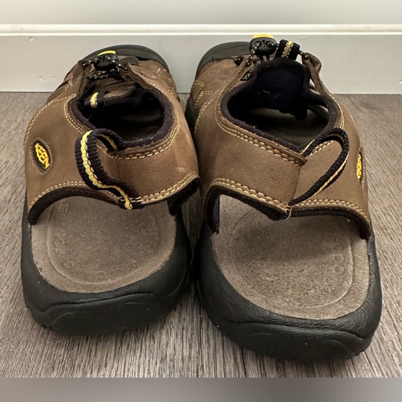 Keen Newport Sandals in Bison Size M11.5 W13